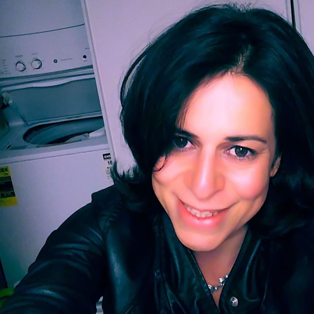 Meet your Posher, Elina